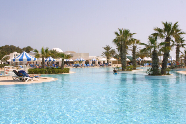 TOTAL AVSLAPPING: Tunisia ønsker å bli det nye ferieparadiset. Øya Djerba ligger i Middelhavet, og har mer å by på enn sol, sjø og gode muligheter for vannsport. Dette bildet er tatt fra Hotel Karthago. TOTAL AVSLAPPING: Tunisia ønsker å bli det nye ferieparadiset. Øya Djerba ligger i Middelhavet, og har mer å by på enn sol, sjø og gode muligheter for vannsport. Dette bildet er tatt fra Hotel Karthago.